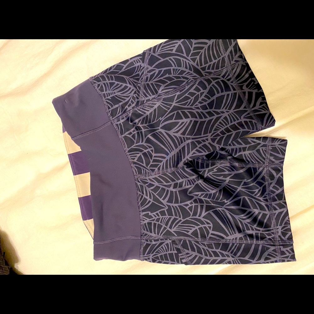 Lululemon biker shorts - Size 4